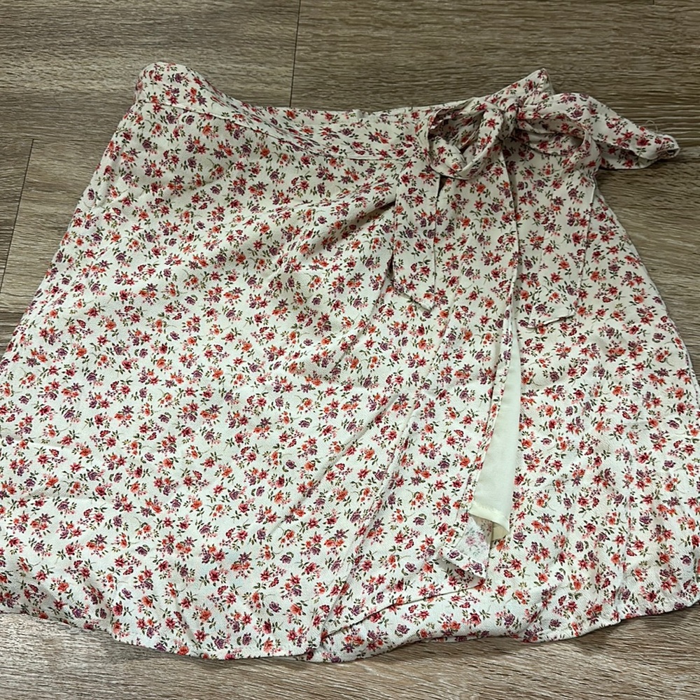 Adjustable American Eagle Skirt